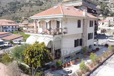 Villa i Ventimiglia, Imperia, Ventimiglia - € 1.100.000 | Ref: 23945 - foto 37