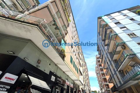 Erhvervsejendom i Naples, Naples, Naples - € 330.000 | Ref: vomero.d - foto 1