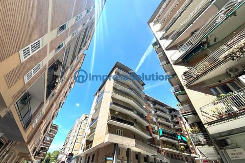 Erhvervsejendom i Naples, Naples, Naples - € 330.000 | Ref: vomero.d - foto 8