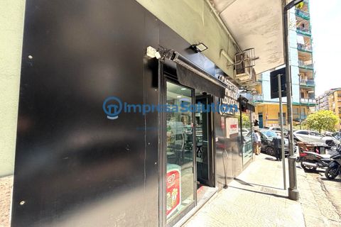 Erhvervsejendom i Naples, Naples, Naples - € 330.000 | Ref: vomero.d - foto 10