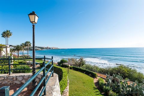 Rækkehus i Estepona, Malaga, Estepona - € 469.000 | Ref: DLR17072/14009 - foto 15