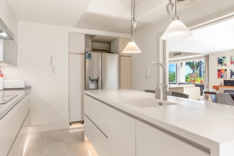 Villa in La Duquesa, Malaga - foto 4