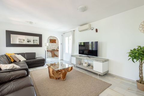 Villa a Estepona, Malaga, Estepona - € 850.000 | Ref: SMSE1044 - foto 5
