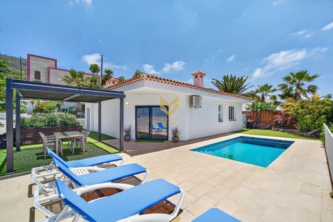 Villa a Adeje, Tenerife, Adeje - € 790.000 | Ref: P00109/13668 - foto 2