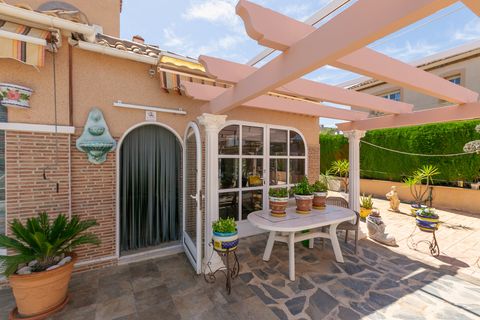 Villa i La Zenia, Alicante, La Zenia - € 560.000 | Ref: THKININ-13794-5068 - foto 6