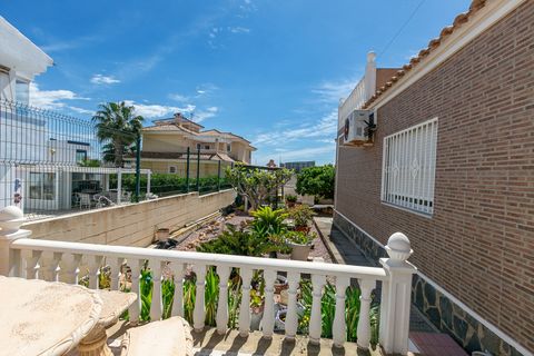 Villa i La Zenia, Alicante, La Zenia - € 560.000 | Ref: THKININ-13794-5068 - foto 8