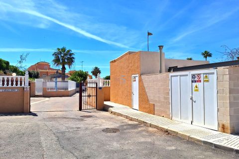 Byhus i Playa Flamenca, Alicante, Playa Flamenca - € 269.999 | Ref: P9084 - foto 33