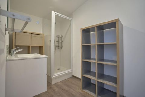 Villa a Reims, Marne, Reims - € 460/mes | Ref: r59IZRL6DtcHKT4 - foto 7