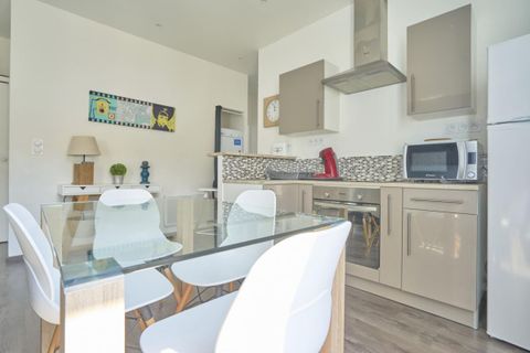 Apartament a Reims, Marne, Reims - € 500/mes | Ref: QE6MlVgZNb1k7fq - foto 5