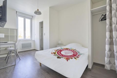 Apartament a Reims, Marne, Reims - € 500/mes | Ref: QE6MlVgZNb1k7fq - foto 6