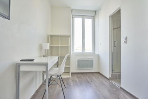 Apartament a Reims, Marne, Reims - € 500/mes | Ref: QE6MlVgZNb1k7fq - foto 7