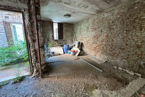 Villa a Mantua, Mantua, Mantua - € 75.000 | Ref: 6442 - foto 7