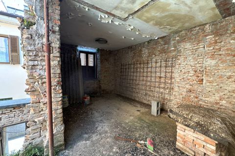 Villa a Mantua, Mantua, Mantua - € 75.000 | Ref: 6442 - foto 14