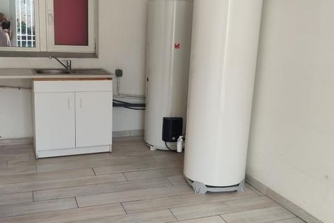 L'establiment comercial a Claira, Pyrenees-Orientales, Claira - € 8.760/mes | Ref: BarbeCommerce - foto 4