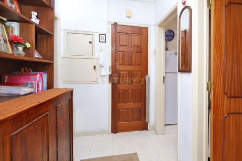 Lejlighed i Amadora, Lisbon, Amadora - € 220.000 | Ref: C0417-00466 - foto 2