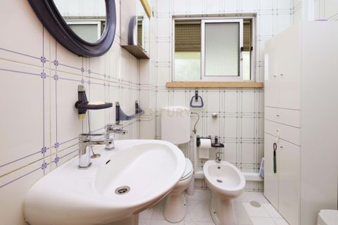 Lejlighed i Amadora, Lisbon, Amadora - € 220.000 | Ref: C0417-00466 - foto 19