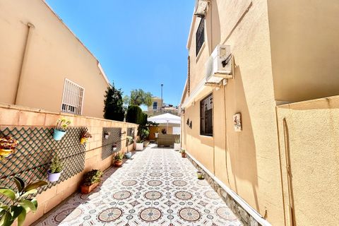 Villa a Los Balcones, Alicante, Los Balcones - € 265.950 | Ref: 781850 - foto 39
