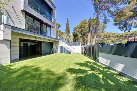 Villa i Castelldefels, Barcelona - foto 2