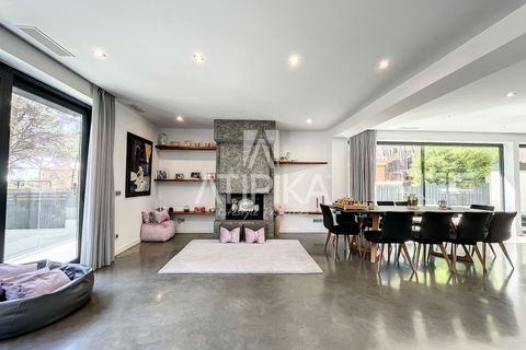 Villa a Castelldefels, Barcelona, Castelldefels - € 11.000/mes | Ref: 15036 - foto 9