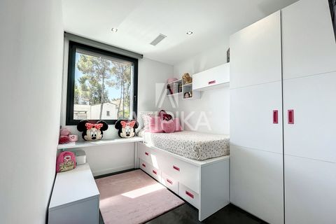 Villa a Castelldefels, Barcelona, Castelldefels - € 11.000/mes | Ref: 15036 - foto 19