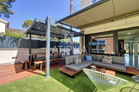 Villa a Castelldefels, Barcelona, Castelldefels - € 11.000/mes | Ref: 15036 - foto 41