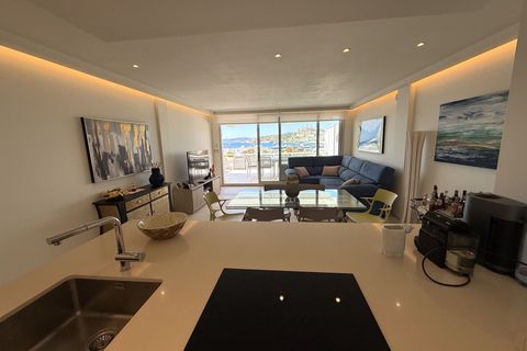 Leilighet i Ibiza, Ibiza, Ibiza - € 2 439 000 | Ref: Botafoch primera linea, apartamento  vista mar - foto 22