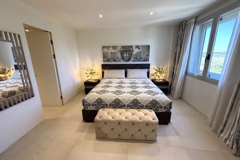 Leilighet i Ibiza, Ibiza, Ibiza - € 2 439 000 | Ref: Botafoch primera linea, apartamento  vista mar - foto 24