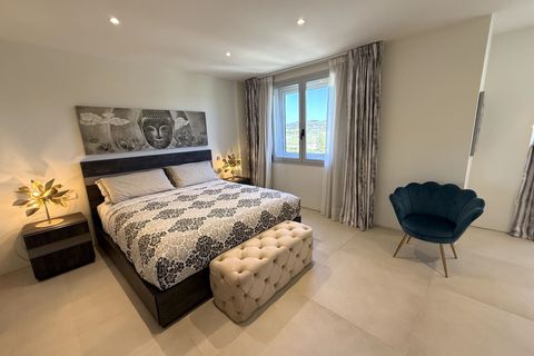 Leilighet i Ibiza, Ibiza, Ibiza - € 2 439 000 | Ref: Botafoch primera linea, apartamento  vista mar - foto 25