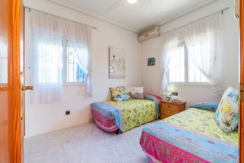 Villa i Playa Flamenca, Alicante, Playa Flamenca - € 599.000 | Ref: CM417 - foto 16