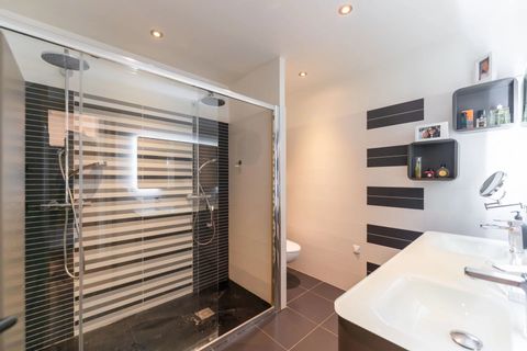 Villa a Marseille, Bouches-du-Rhone, Marseille - € 1.395.000 | Ref: HH-16188090 - foto 21