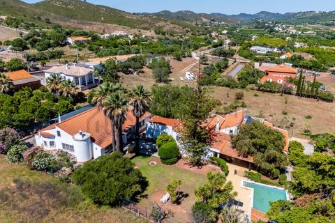 Villa i Silves, Faro, Silves - € 795.000 | Ref: City-26-42C - foto 1