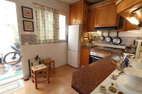 Villa i Punta Prima, Alicante, Punta Prima - € 264 900 | Ref: WIH3004 - foto 14