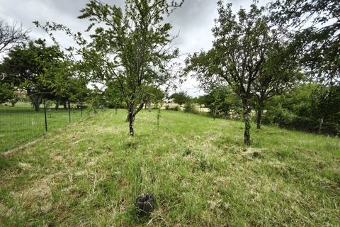 Helårsgrund i Gencay, Vienne, Gencay - € 34.500 | Ref: 9213JL - foto 3