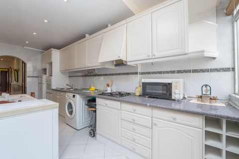 Lejlighed i Amadora, Lisbon, Amadora - € 265.000 | Ref: C0222-07063 - foto 3