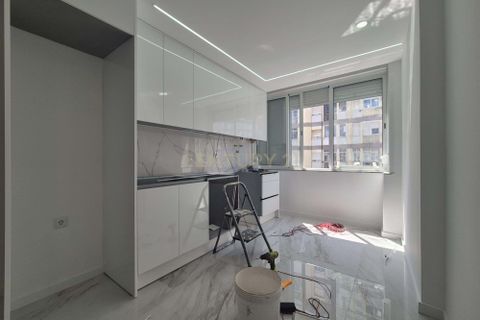 Lejlighed i Amadora, Lisbon, Amadora - € 235.000 | Ref: C0222-07068 - foto 2