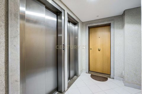 Lejlighed i Amadora, Lisbon, Amadora - € 649.000 | Ref: C0222-07069 - foto 25