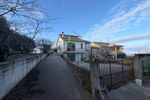 Villa a Cupra Marittima, Ascoli Piceno, Cupra Marittima - € 390.000 | Ref: 461 - foto 4