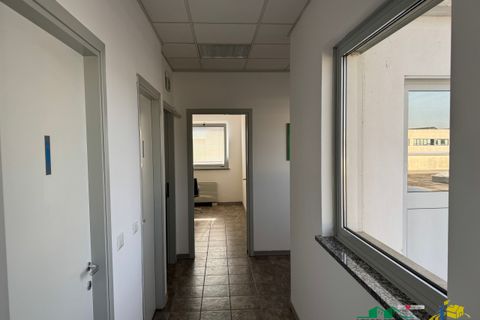 Erhvervsejendom i Parma, Parma, Parma - € 690.000 | Ref: 10944 - foto 3