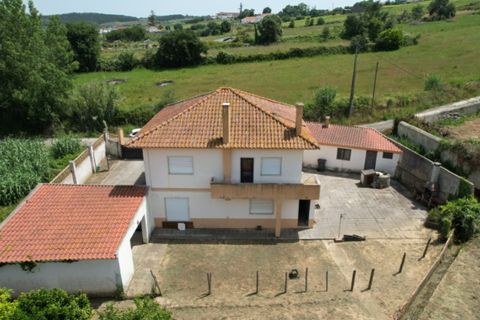 Villa i Matacaes, Lisbon, Matacaes - € 375.000 | Ref: PTC20250103.1 - foto 2