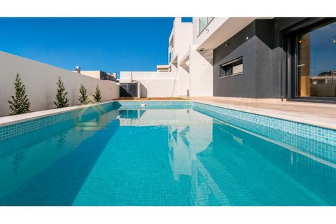 Villa i Almada, Setubal, Almada - € 750.000 | Ref: ST.17.143 - foto 27