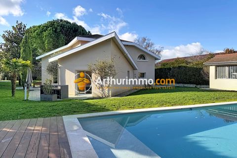 Villa i Bourgoin-Jallieu, Isere, Bourgoin-Jallieu - € 559.000 | Ref: 87055801 - foto 1