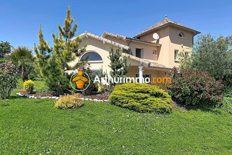 Villa i Bourgoin-Jallieu, Isere, Bourgoin-Jallieu - € 549.000 | Ref: 87058547 - foto 1