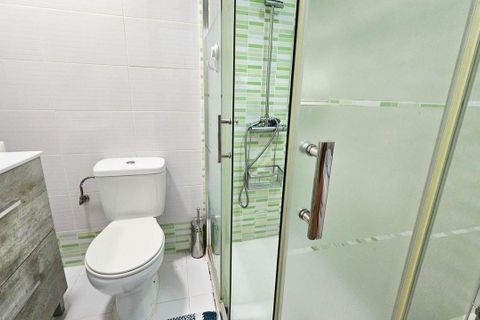 Bungalou a Torrevieja, Alicante, Torrevieja - € 130.900 | Ref: 782212 - foto 16