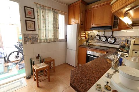 Villa a Torrevieja, Alicante, Torrevieja - € 264.900 | Ref: MLSC2341876 - foto 3