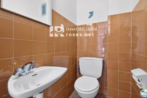 Villa i Roses, Gerona, Roses - € 349.000 | Ref: 3831 - foto 38