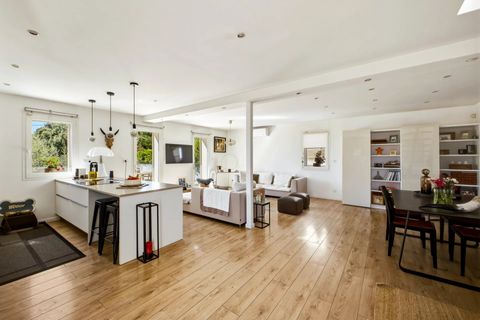 Villa a Marseille, Bouches-du-Rhone, Marseille - € 1.260.000 | Ref: HH-16189356 - foto 8