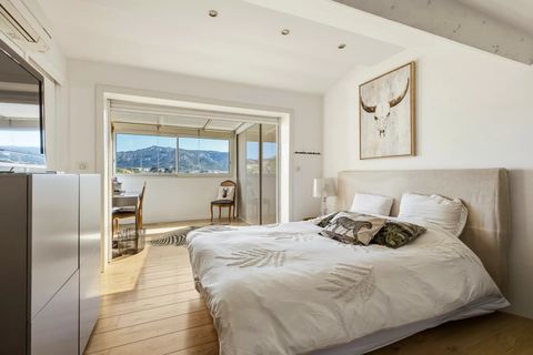 Villa a Marseille, Bouches-du-Rhone, Marseille - € 1.260.000 | Ref: HH-16189356 - foto 12