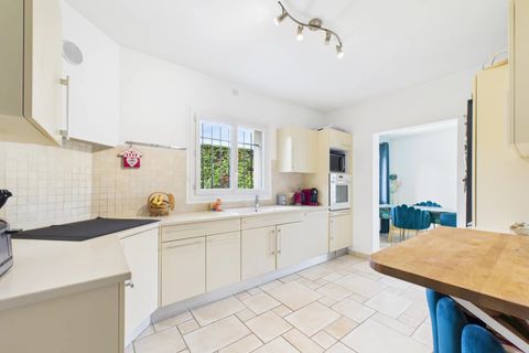 Villa a Le Rouret, Alpes-Maritimes, Le Rouret - € 1.095.000 | Ref: HH-16189281 - foto 10