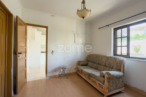 Villa i Odivelas, Lisbon, Odivelas - € 250.000 | Ref: ZMPT588698 - foto 11