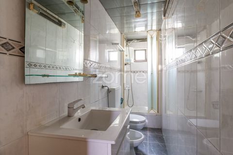 Villa i Odivelas, Lisbon, Odivelas - € 250.000 | Ref: ZMPT588698 - foto 16